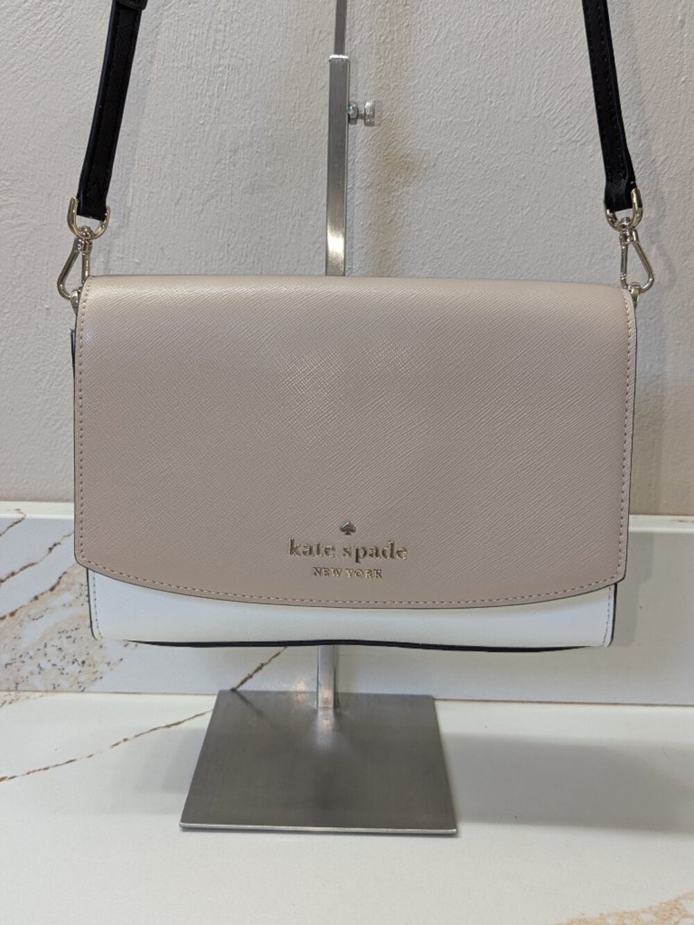 Kate Spade crossbody/clutch, EUC! Gorgeous! - Picture 2 of 6